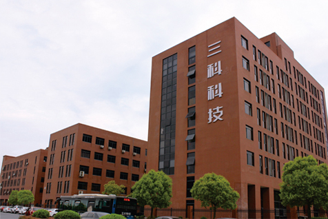 “在“工業(yè)4.0”的大環(huán)境下，國(guó)產(chǎn)品牌要如何與國(guó)外品牌競(jìng)爭(zhēng)？”